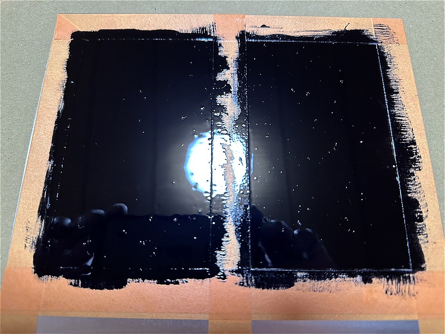 検証のため異なる塗布量で塗装した漆