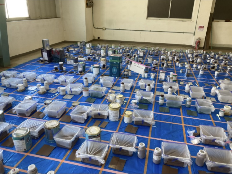 大阪での塗り板作成風景