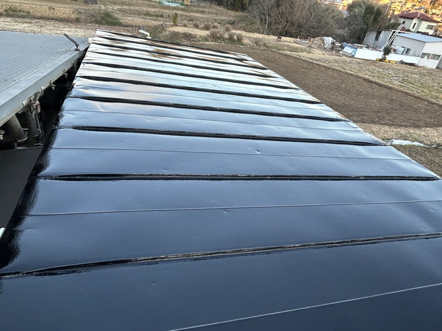 屋根　夕方に塗装　白化防止のテスト