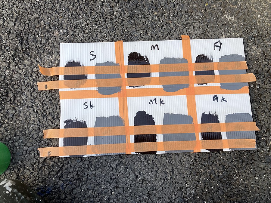 プラべニアへの塗装の試験体：紙テープ