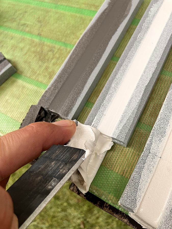 シーリング打設後1日-2